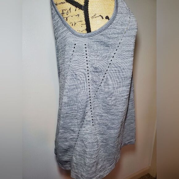 ATHLETA Foothill Seamless Tank in Grey Size S - Picture 6 of 10